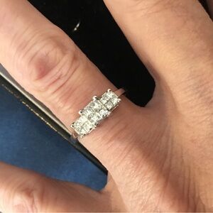 18K White Gold Princess Cut Natural Diamond Ring